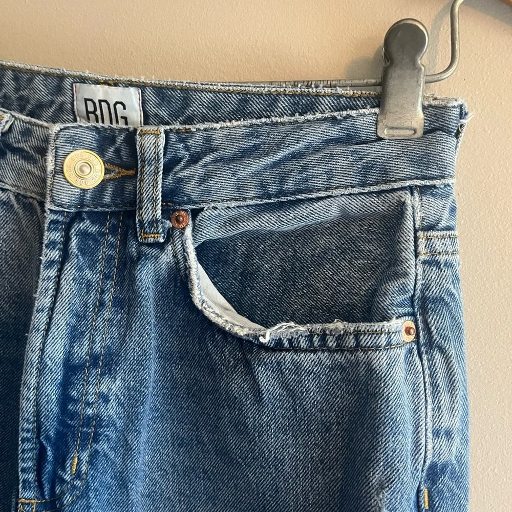 BDG high waist straight leg mom jeans size 25 - Picture 6 of 7